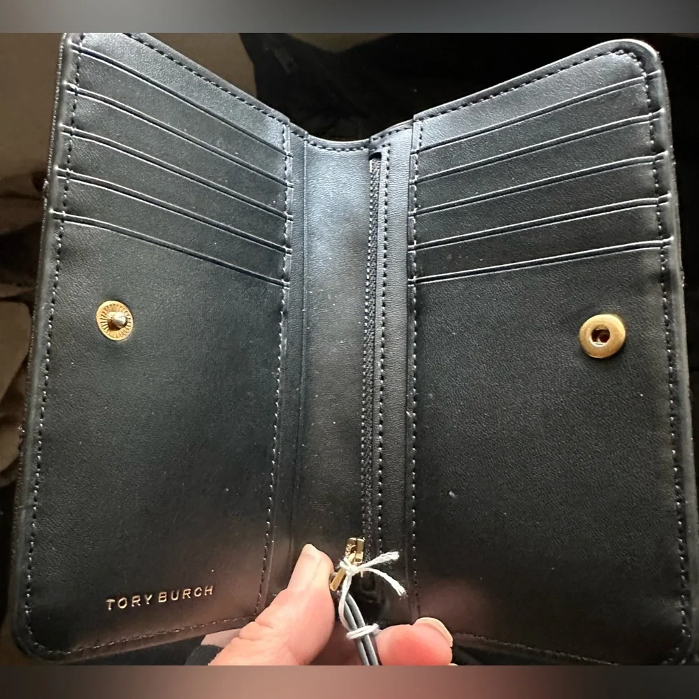 Tory Burch Willa Designer Soft Quilted Leather Medium Wallet Luxury - Picture 6 of 7